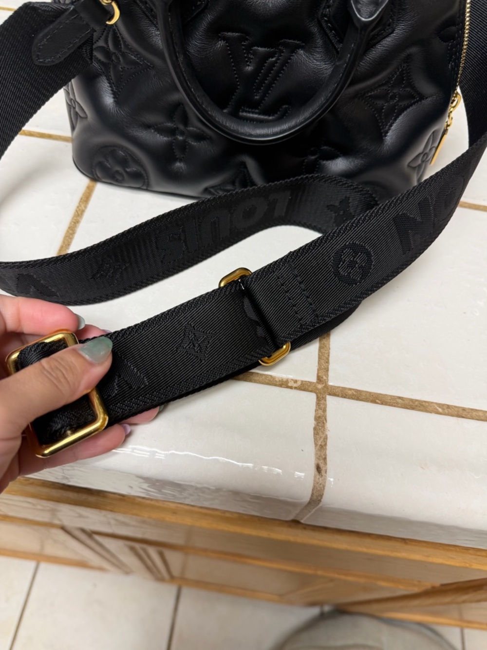 Louis Vuitton Alma BB Bubblegram - Picture 3 of 7